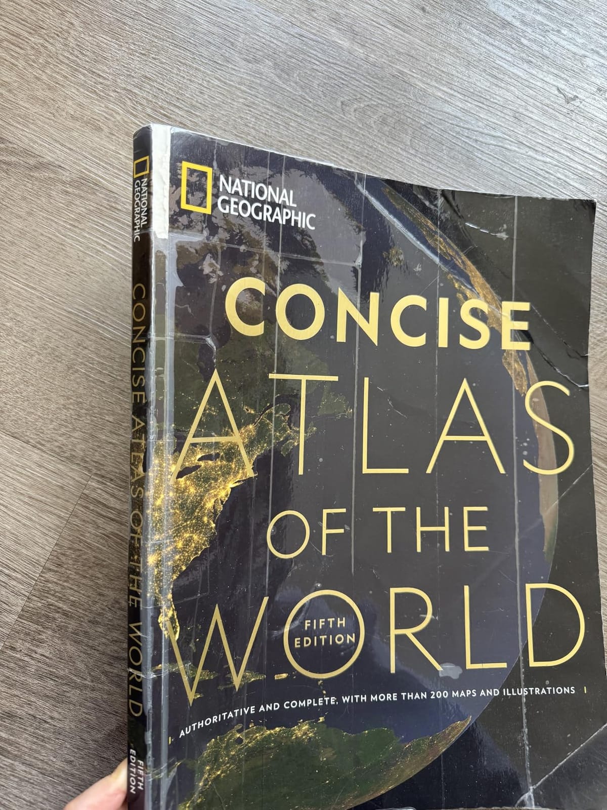 National Geographic Concise Atlas of the World, 5th edition: Authoritative and complete, with more than 200 maps and illustrations customer photo 2