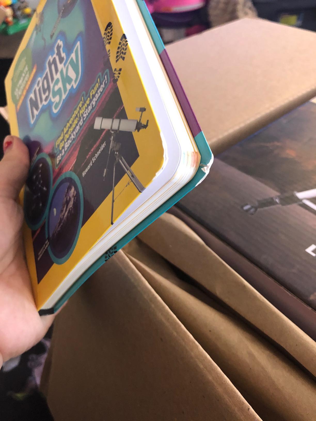 Ultimate Explorer Field Guide: Night Sky: Find Adventure! Go Outside! Have Fun! Be a Backyard Stargazer! customer photo 1