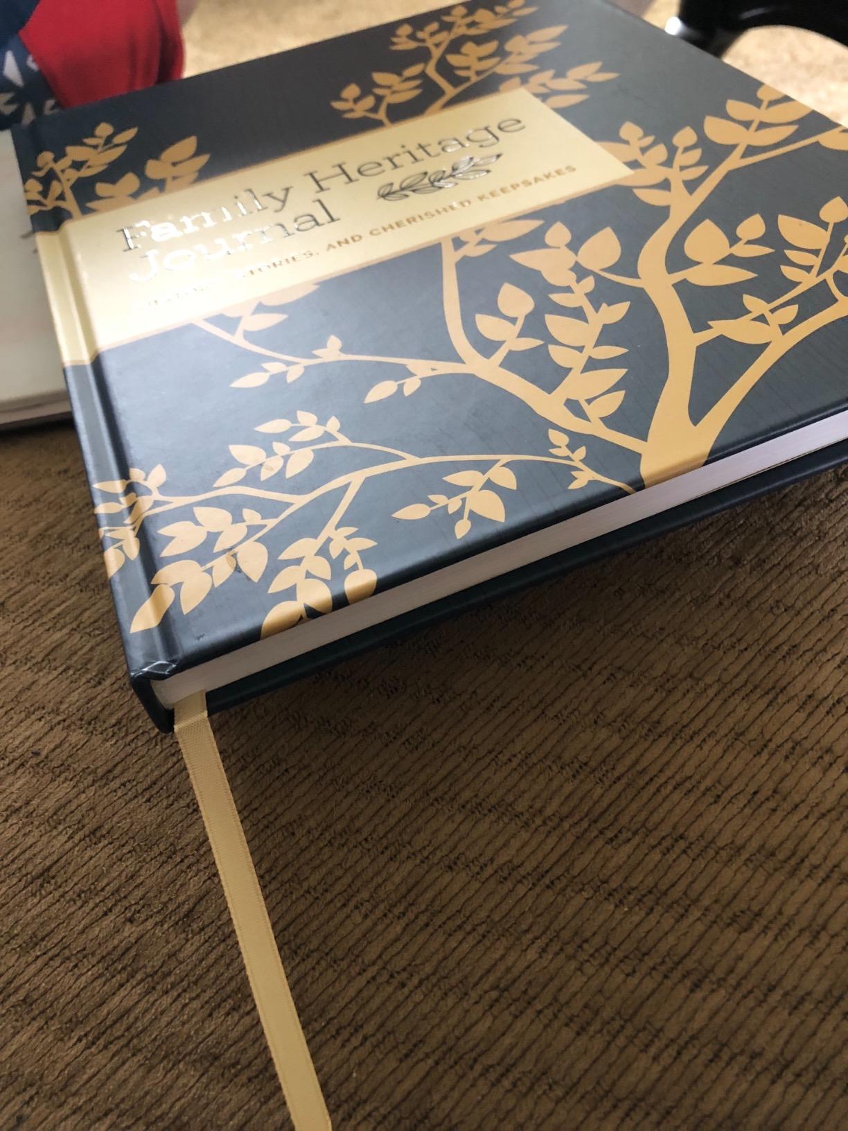 Family Heritage Journal: History, Stories, and Cherished Keepsakes customer photo 2
