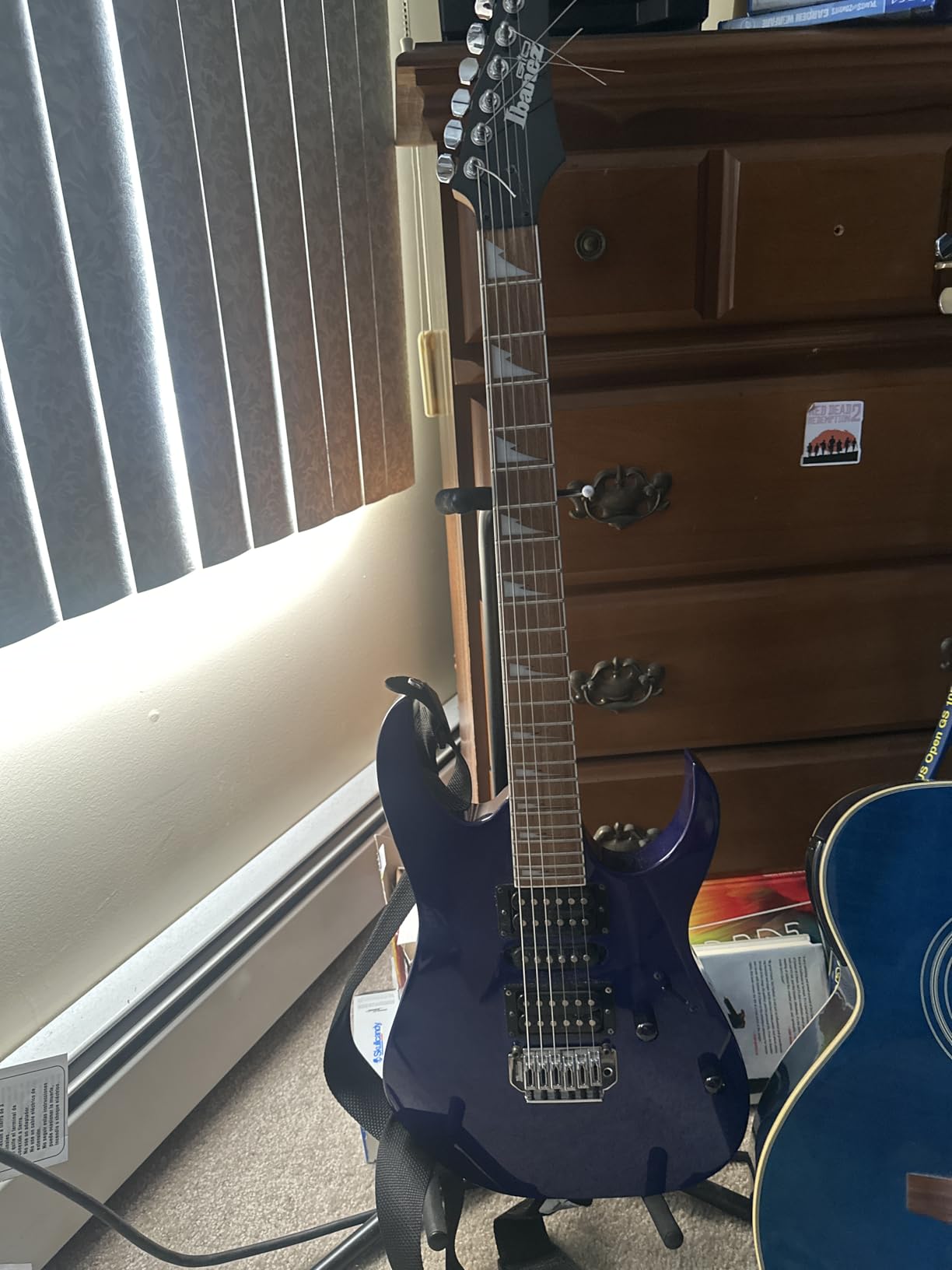 Ernie Ball Regular Slinky Nickel Wound Electric Guitar Strings, 10-46 Gauge (P02221) customer photo 1