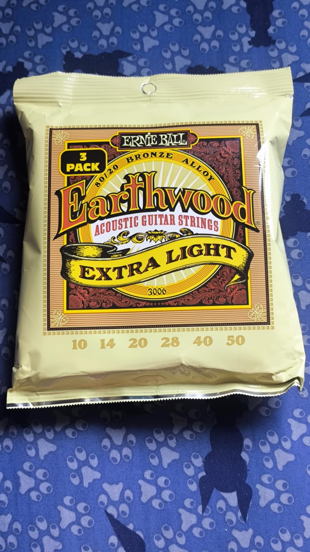 Ernie Ball Earthwood Extra Light 80/20 Bronze Acoustic Guitar Strings, 10-50 Gauge (P02006) customer photo 1