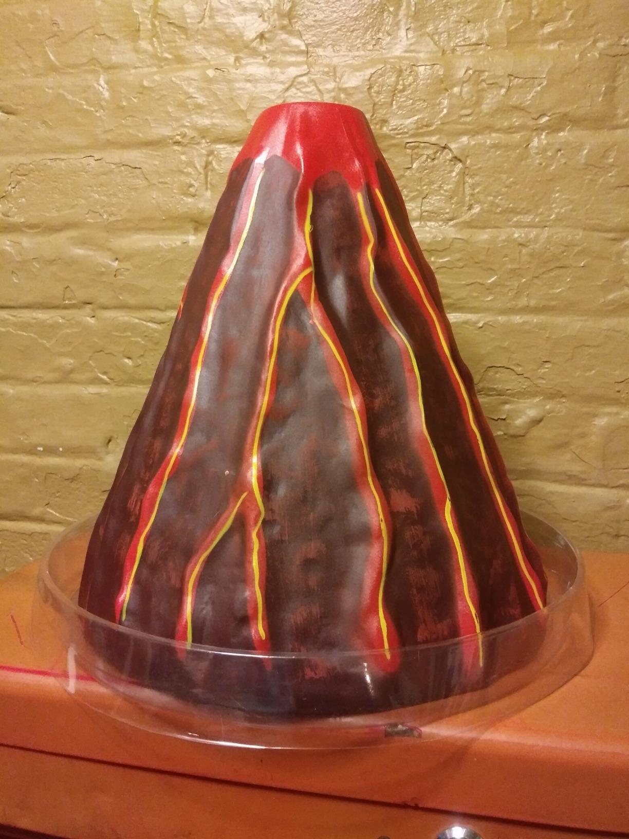 Learning Resources Erupting Volcano Model customer photo 2