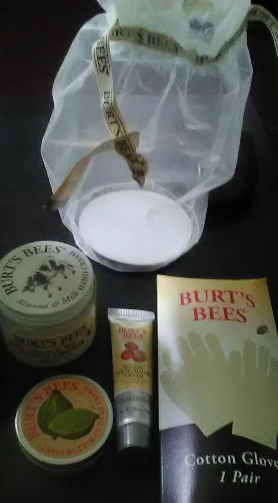Burt's Bees Hand Repair Gift Set, 4 Products | Perfect for a Skin Care Routine, Moisturizer Gift Set, Made with Clean Ingredients, Three Creams plus Gloves customer photo 1