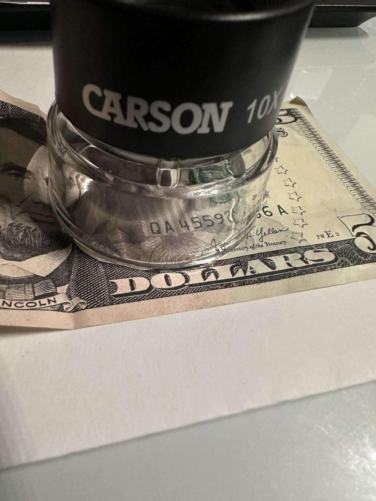 Carson LumiLoupe 10X Power Black/Clear Stand Magnifier, Ambient Light, 1.0 inch Lens Diameter, 2.0 inch Base Diameter, 2.0 x 1.75 x 2.0 inches, 0.05 kg | Loupe Magnifier for Precision Work, Crafts, & Hobbies - for fine details, coins, stamps, photography, and miniatures (LL-10) customer photo 2