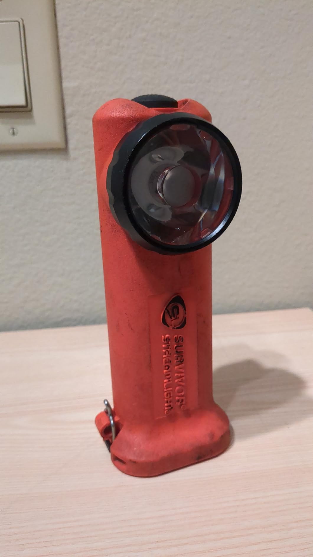 Streamlight 90540 Survivor 175-Lumen Right-Angle Flashlight, Orange customer photo 1