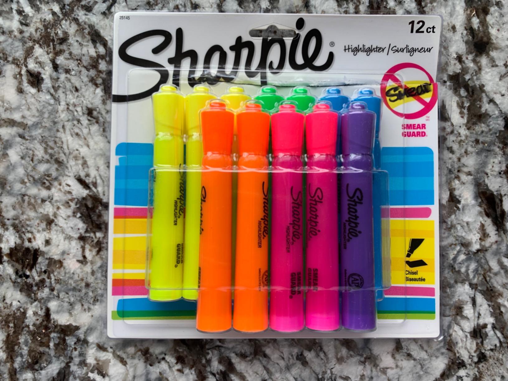 Tank Highlighters, Assorted Colors, Chisel Tip, Back to School Essentials, Teacher & Office Supplies, Smear-Resistant, 12-Pack customer photo 1