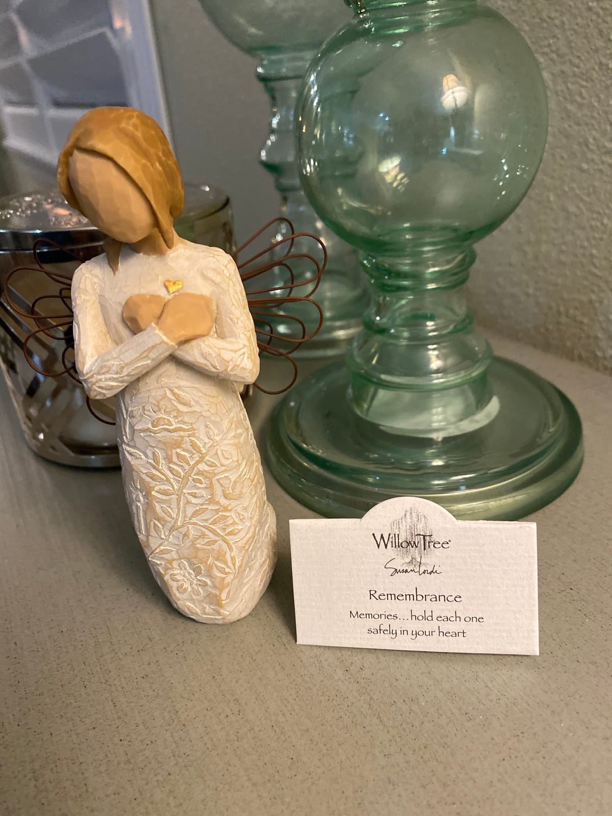 Willow Tree Remembrance Angel (Lighter Skin), Memories...Hold Each one Safely in Your Heart, A Gift to Express Sympathy, Comfort, Remembrance and Healing, Sculpted Hand-Painted Figurine customer photo 2