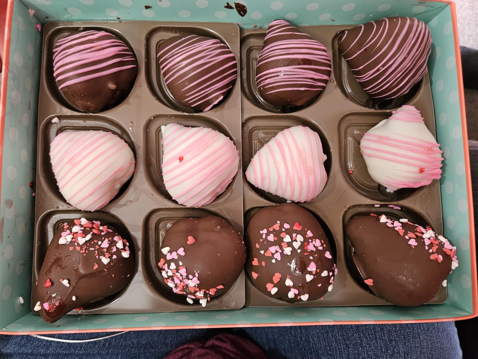 A Gift Inside The Original Love Berries - 12 Chocolate Covered Strawberries Gift Box, Fresh Berry Dessert Gift for Mother's Day, Valentine's Day, Birthday & Anniversary customer photo 1