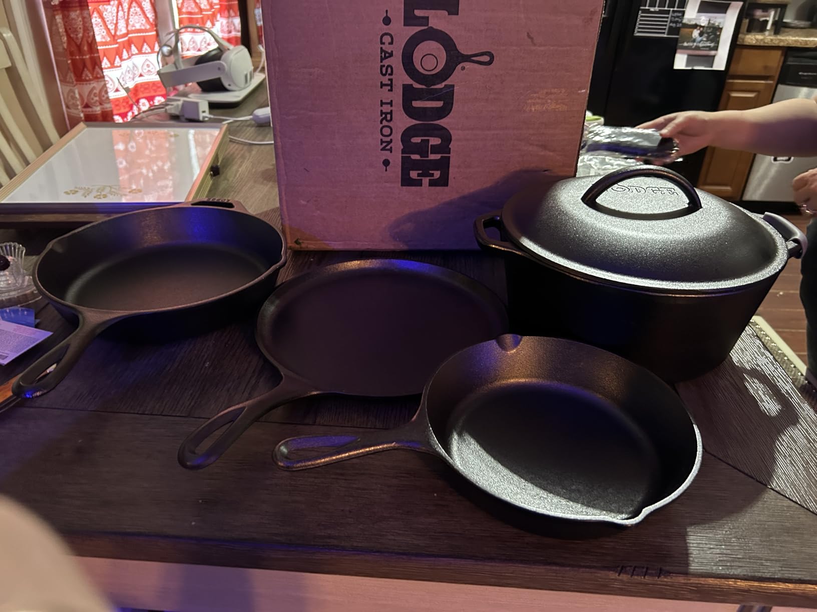 Lodge Cast Iron 5-Piece Set, PFAS-Free Pre-Seasoned Kitchen Set | PFAS-Free Cast Iron Set Includes Skillets, Griddle & Dutch Oven for Non-Toxic Everyday Cooking, Made in USA customer photo 2