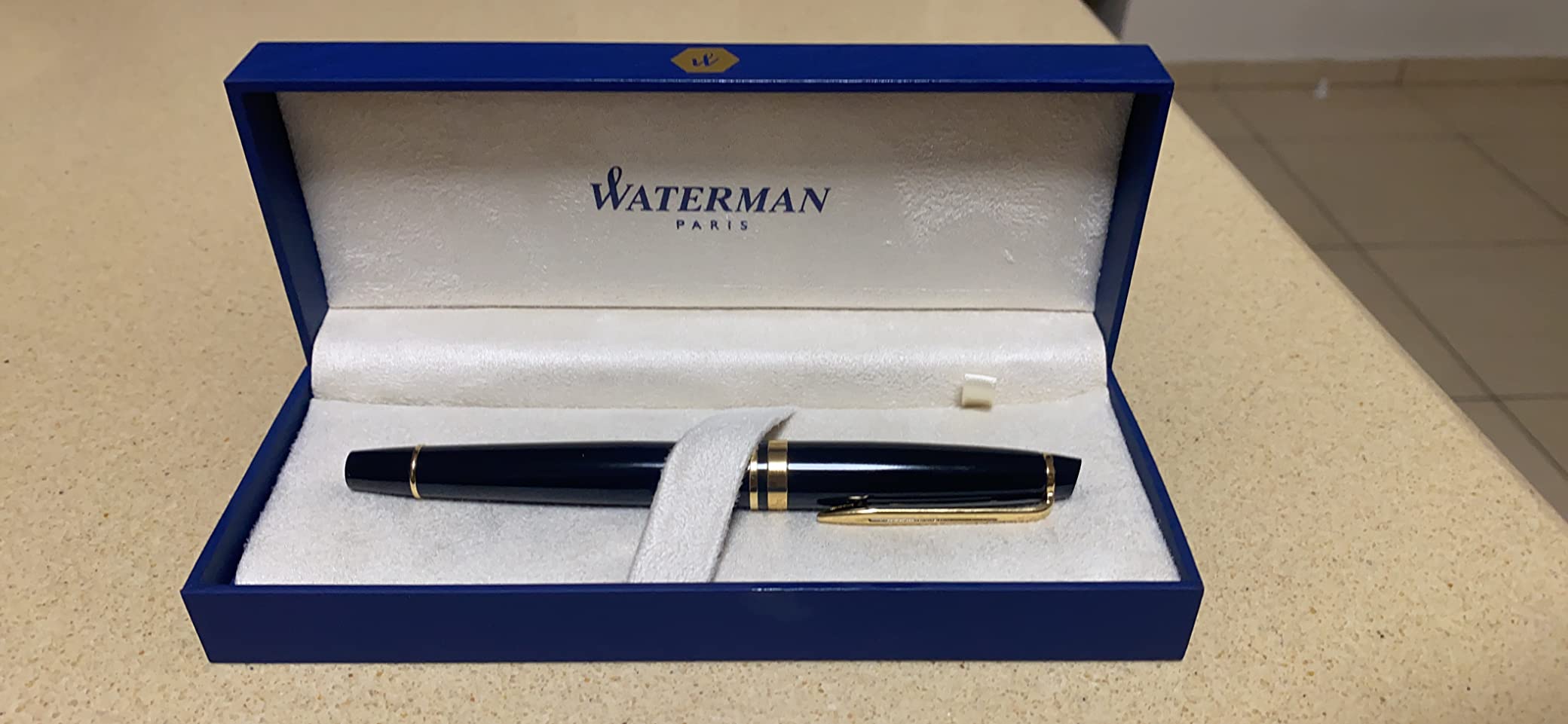 Waterman Expert Fountain Pen, Gloss Black with 23k Gold Trim, Fine Nib, Includes Gift Box - Luxury Writing customer photo 1
