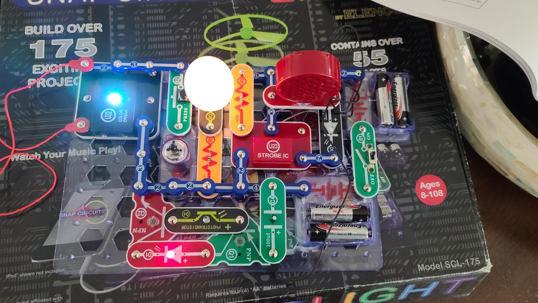 Snap Circuits Light Electronics Exploration Kit | Over 175 Exciting STEM Projects | Full Color Project Manual | 55+ Snap Circuits Parts | STEM Educational Toys for Kids 8+ customer photo 1
