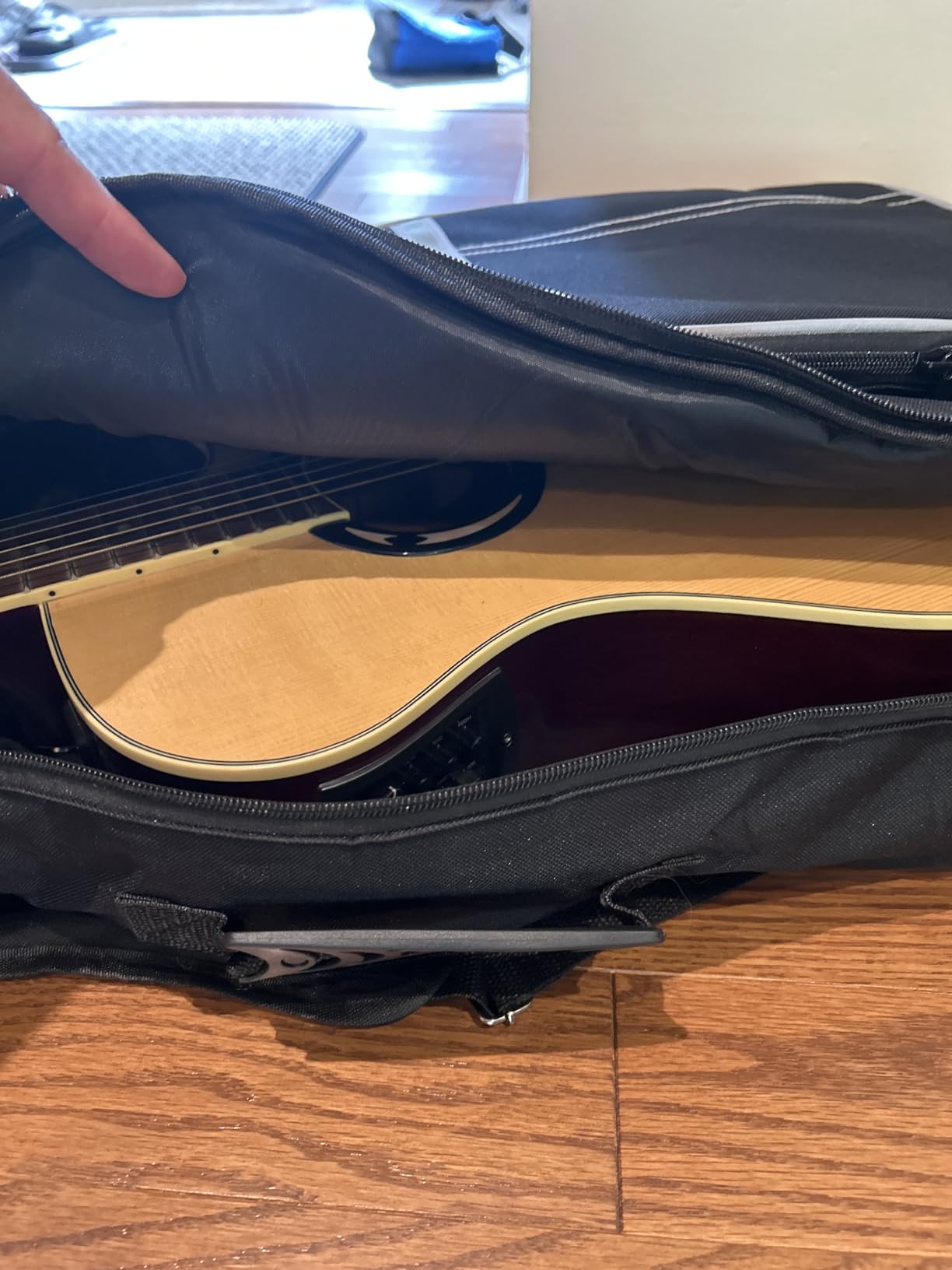 Gator Cases Foam Padded Concert Ukulele Gig Bag, Fits Concert Ukuleles up to 25.25