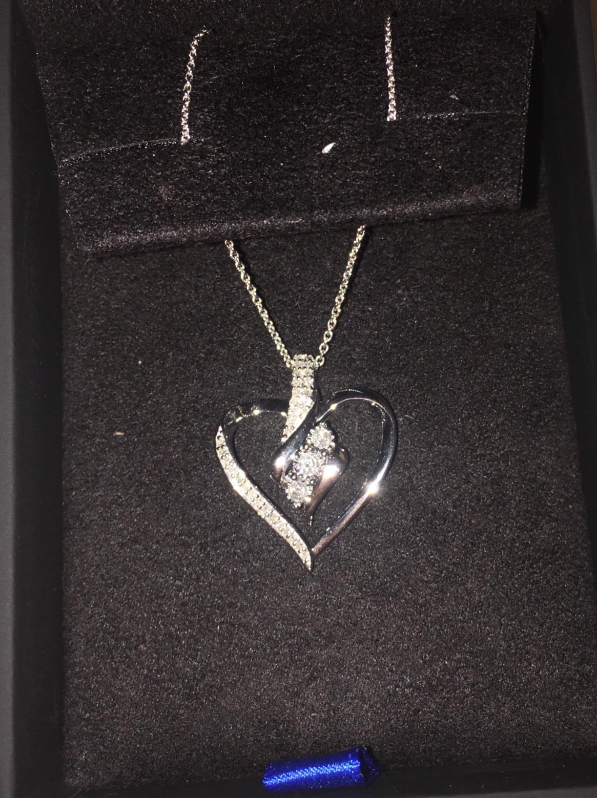 Diamond 3 Stone (1/4 cttw) 18