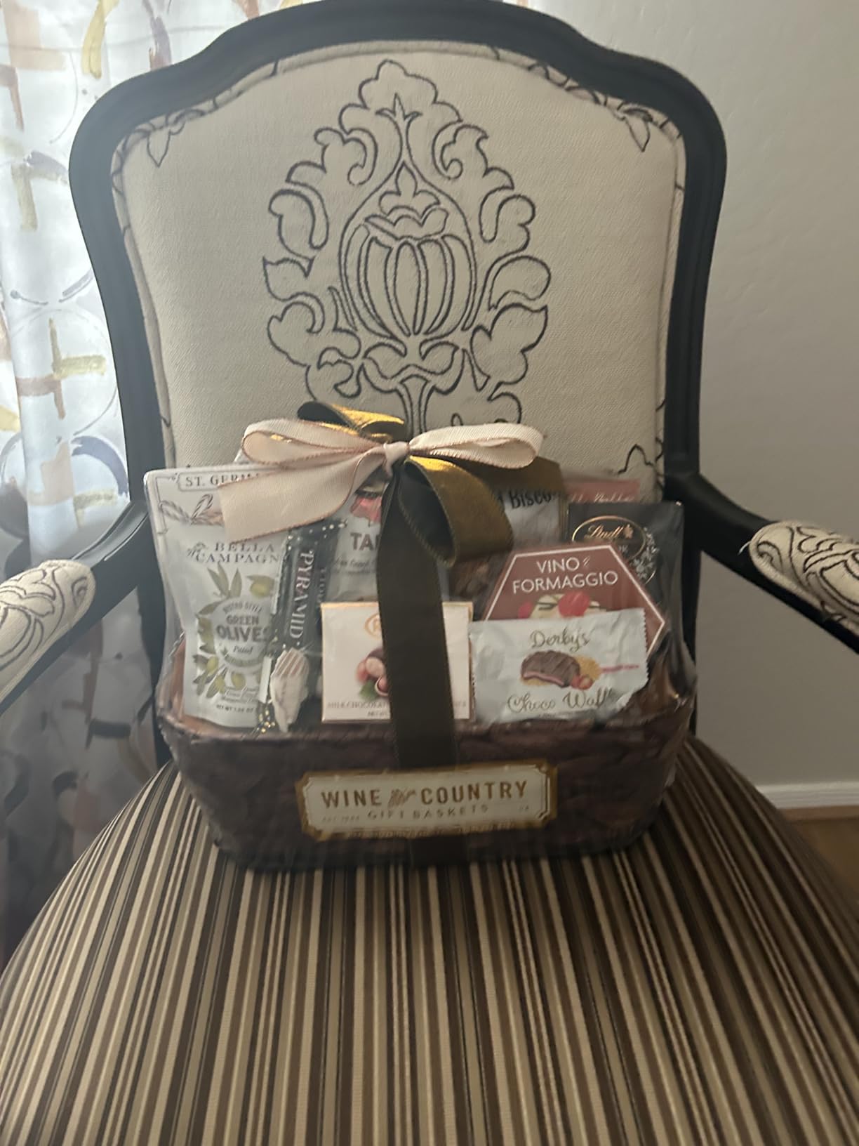 Wine Country Gift Baskets The Bon Appetit Gourmet Gift Basket Gift for Families College Students Appreciation Thank You Congratulations Get Well Soon Care Package customer photo 2