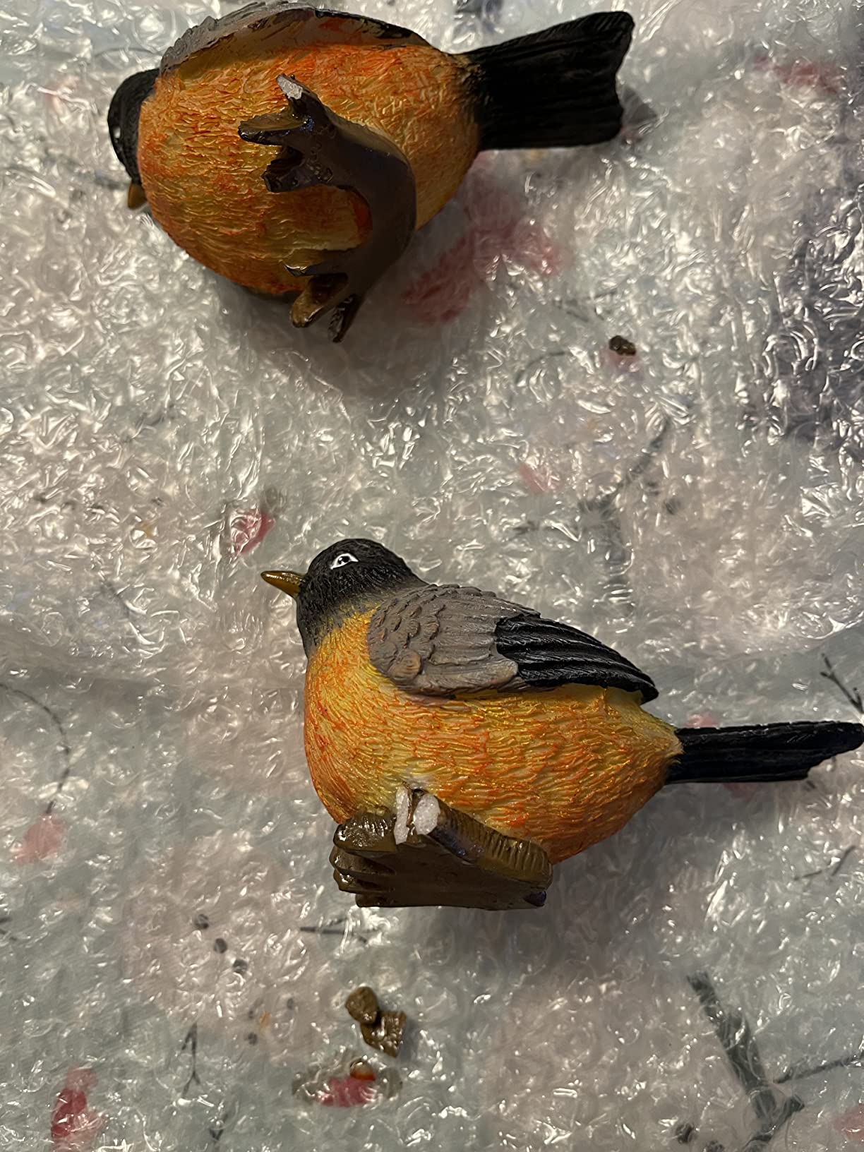 BANBERRY DESIGNS Robin Bird Figurines Set of 3 Hand Painted Polystone Birds, Realistic Decorative Bird Statues customer photo 2