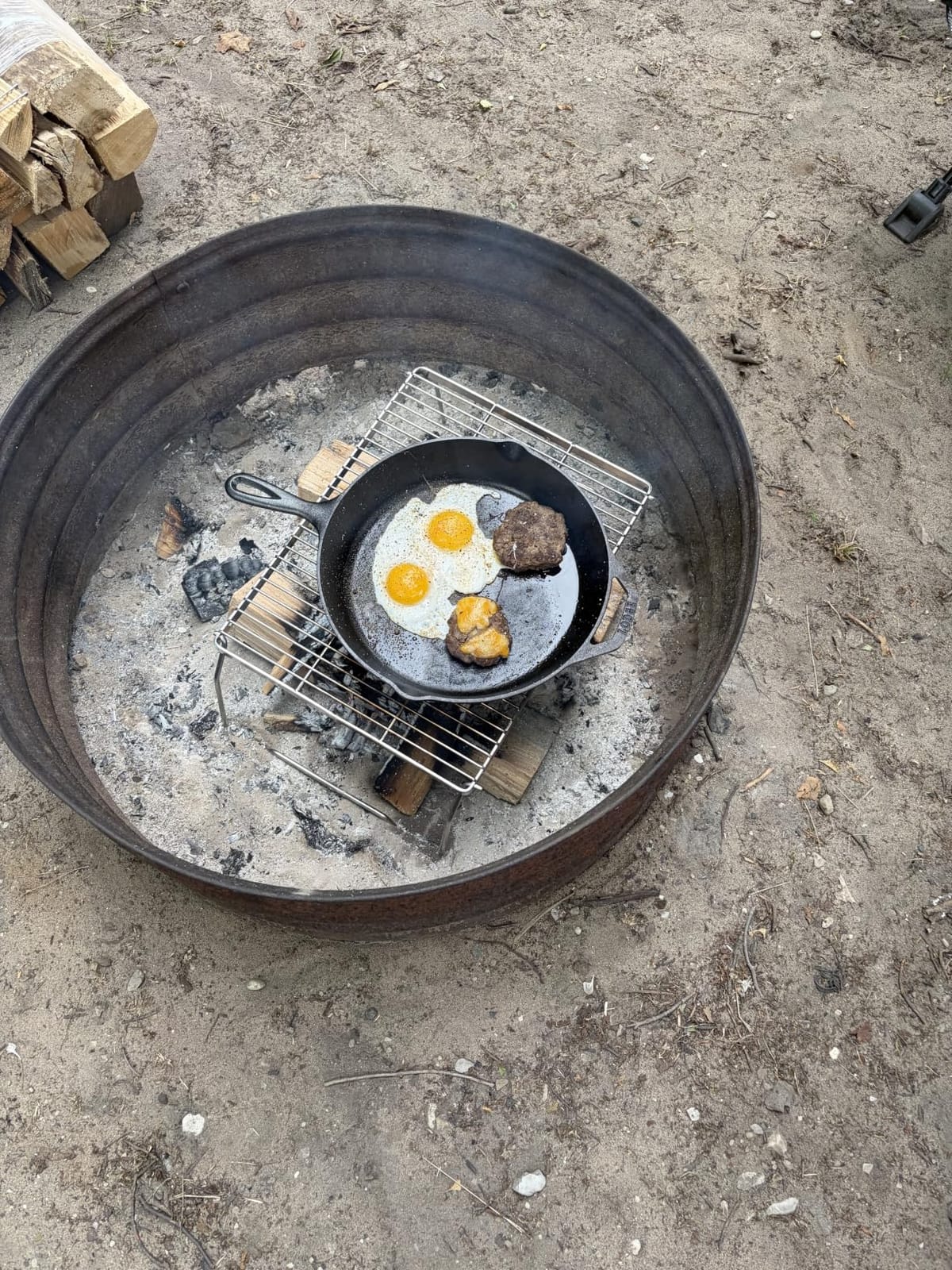 Lodge Pre-Seasoned Cast Iron Skillet with Silicone Handle Holder, 12 Inches customer photo 1