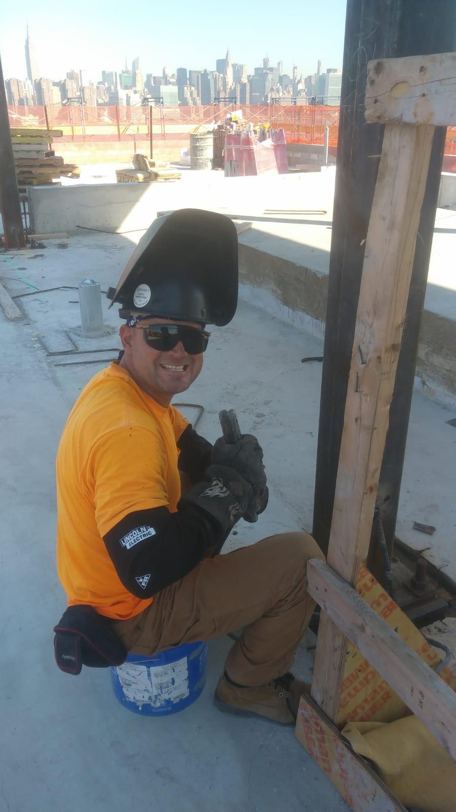 Lincoln Electric KH813 Flame-Resistant Welding Sleeves customer photo 1