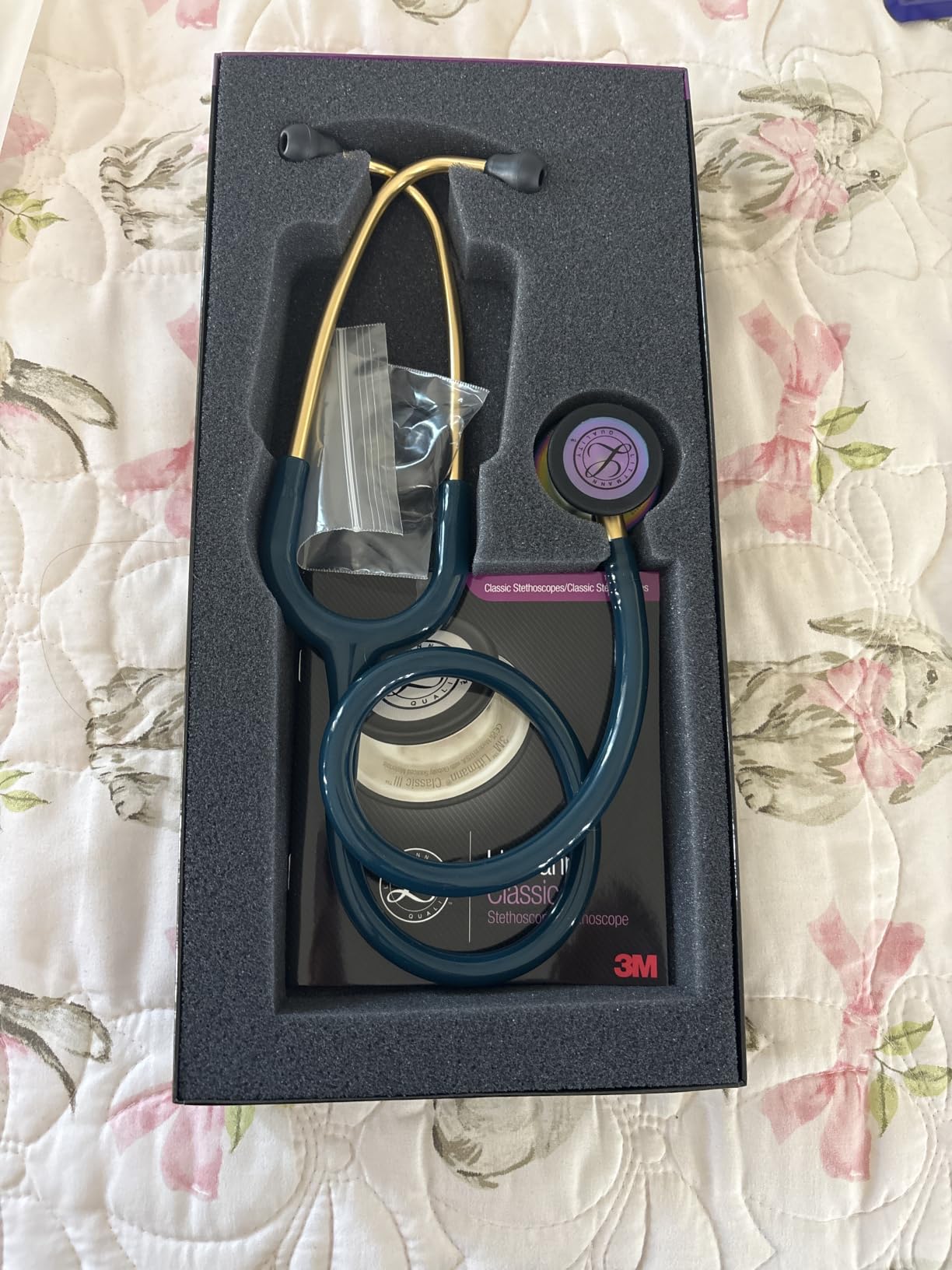 3M Littmann Classic III Monitoring Stethoscope, 5803, More Than 2X as Loud, Weighs Less, Stainless Steel Black-Finish Chestpiece, 27