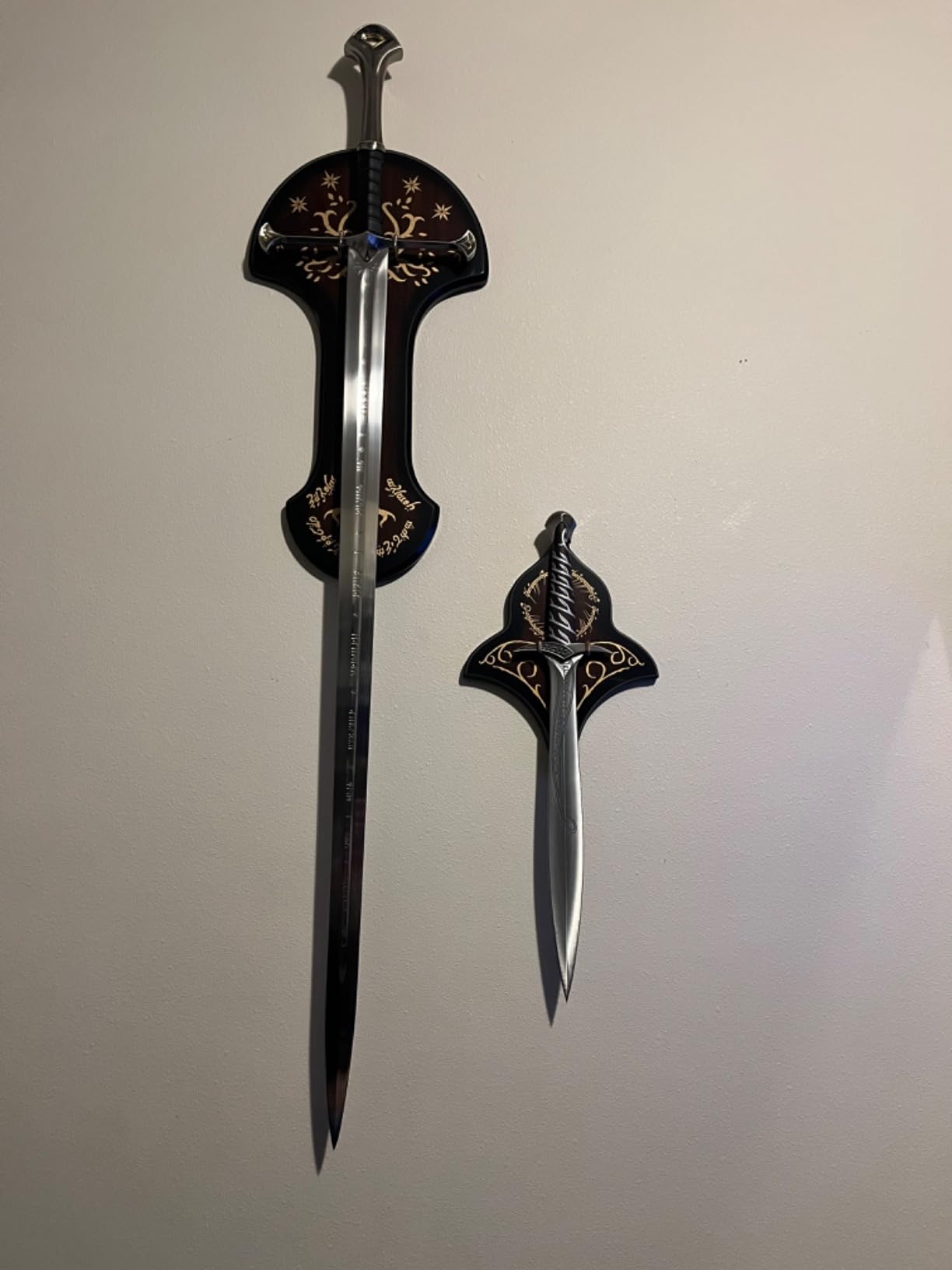 Lord of The Rings Sting Sword of Frodo Baggins | Authentic Collectible Reproduction | 15