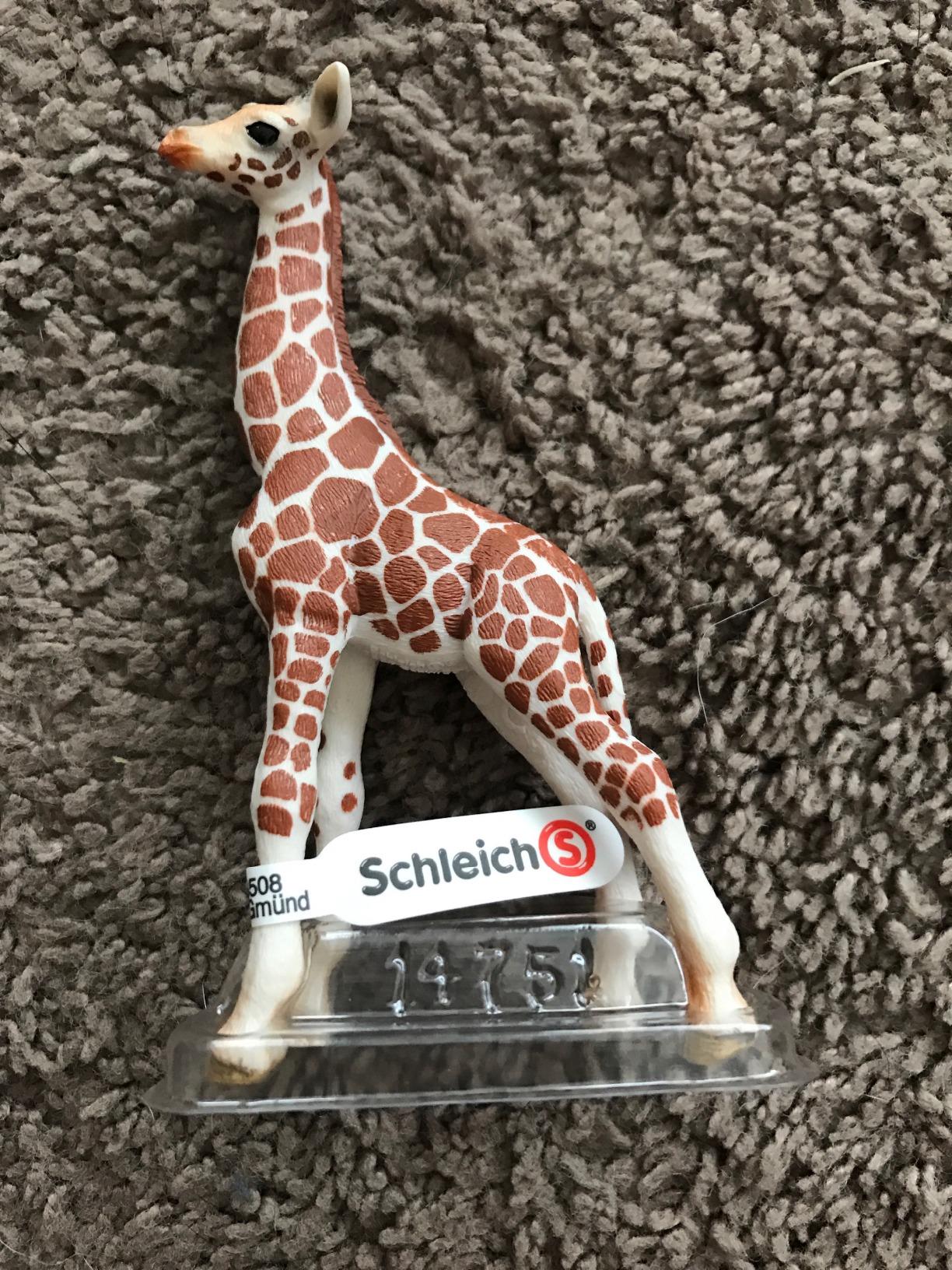 Schleich Wild Life Giraffe Calf Animal Figurine - Realistic and Highly Detailed Baby Giraffe Toy Figure, Fun and Educational Play for Boys and Girls, Gift for Kids Ages 3+ customer photo 2