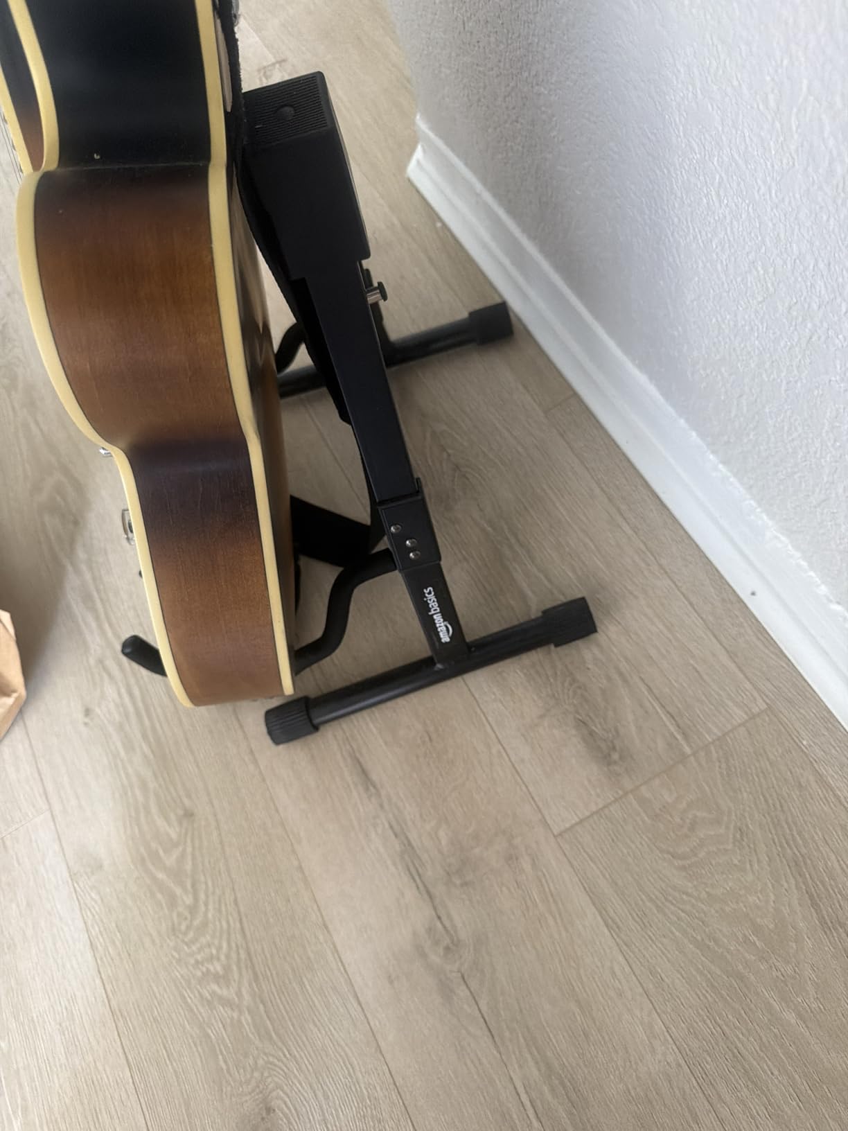 Amazon Basics Portable Adjustable Folding Guitar Stand for Electric and Acoustic Guitars, A-shape, Padded Foam, Black customer photo 1