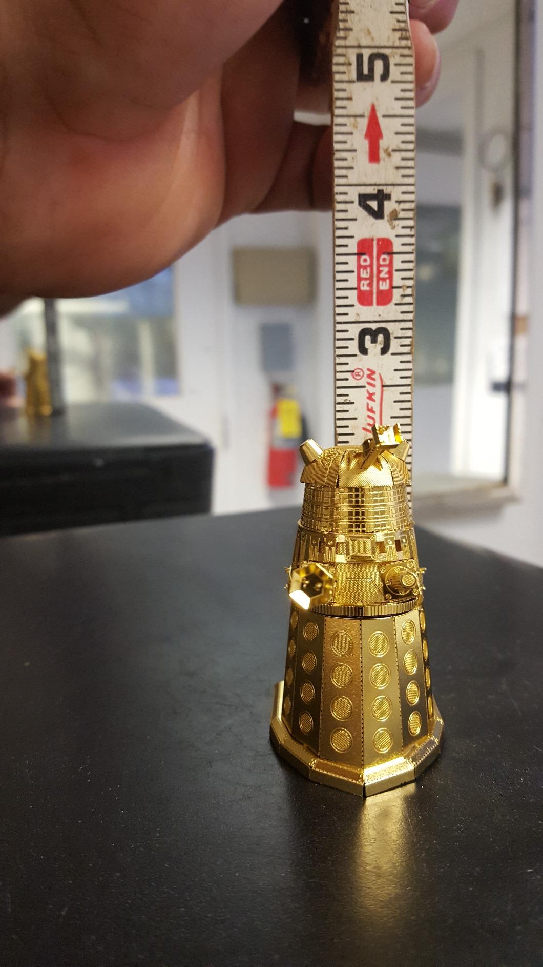 Fascinations Metal Earth Doctor Who Gold Dalek 3D Metal Model Kit customer photo 2