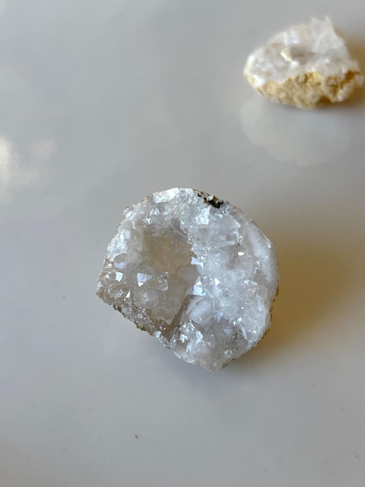 DANCING BEAR 25 Break Your Own Geodes, (Medium 1-1.5