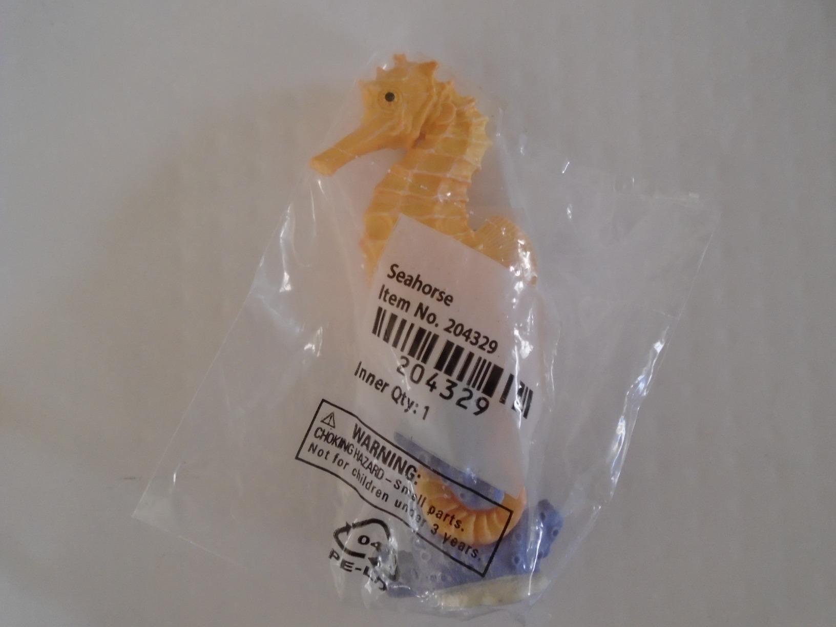 Safari Ltd. Seahorse Figurine - Detailed 5