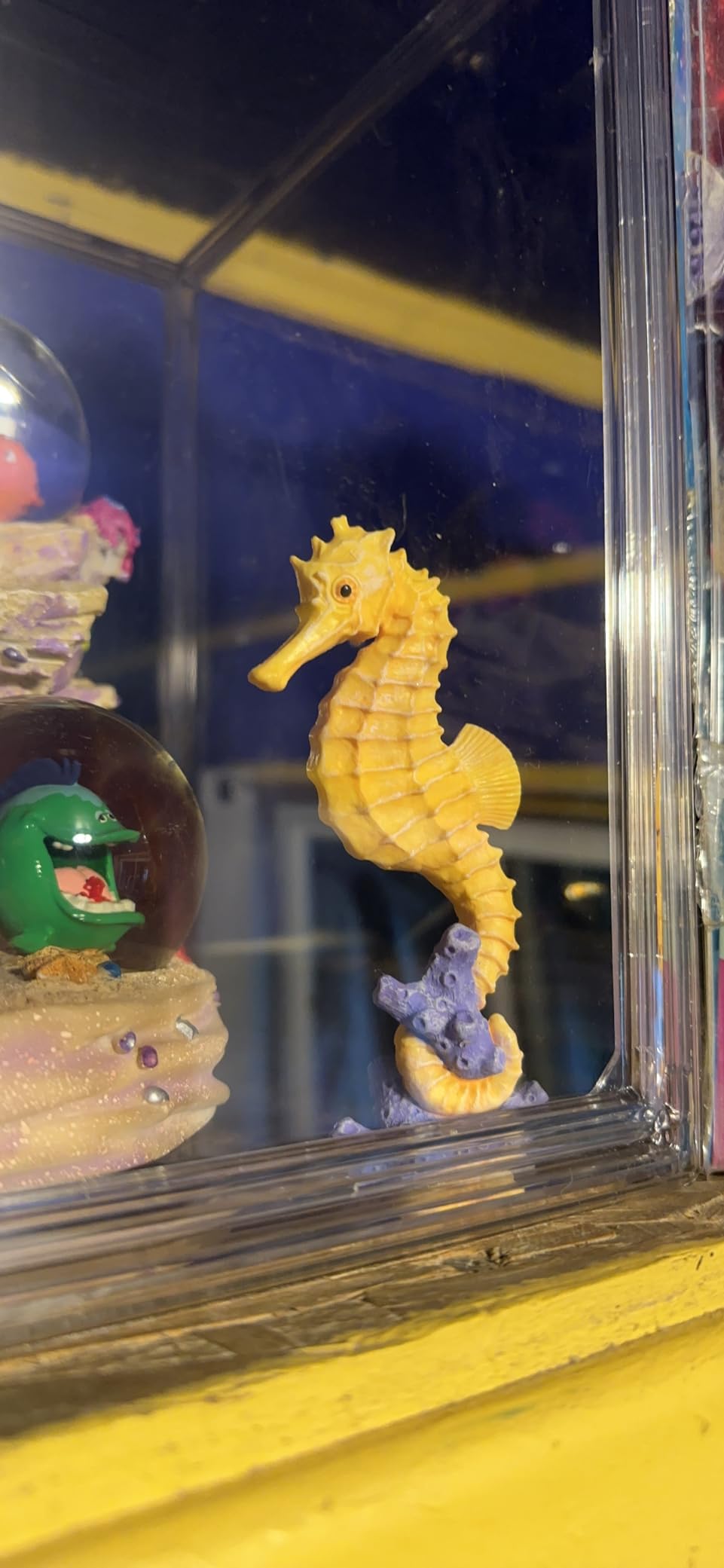 Safari Ltd. Seahorse Figurine - Detailed 5