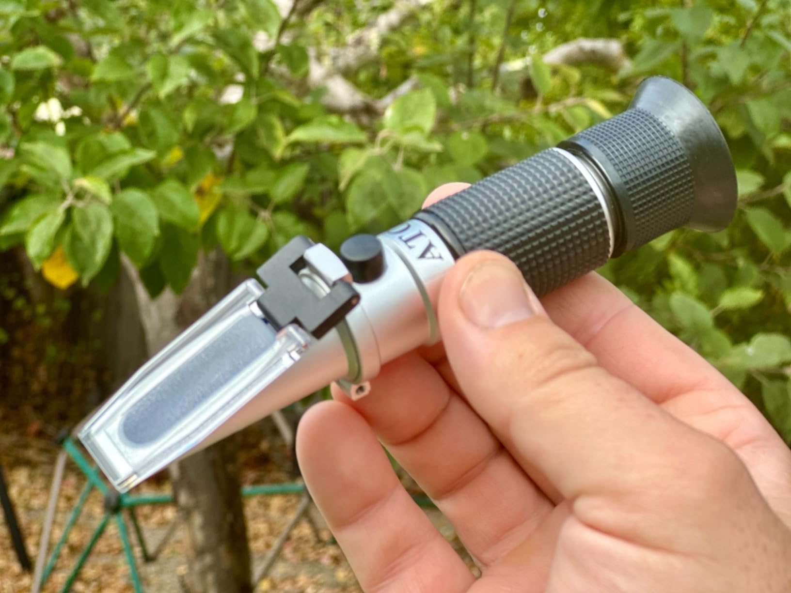 aichose Honey Refractometer for Honey Moisture, Brix and Baume, 3-in-1 Uses with ATC customer photo 1