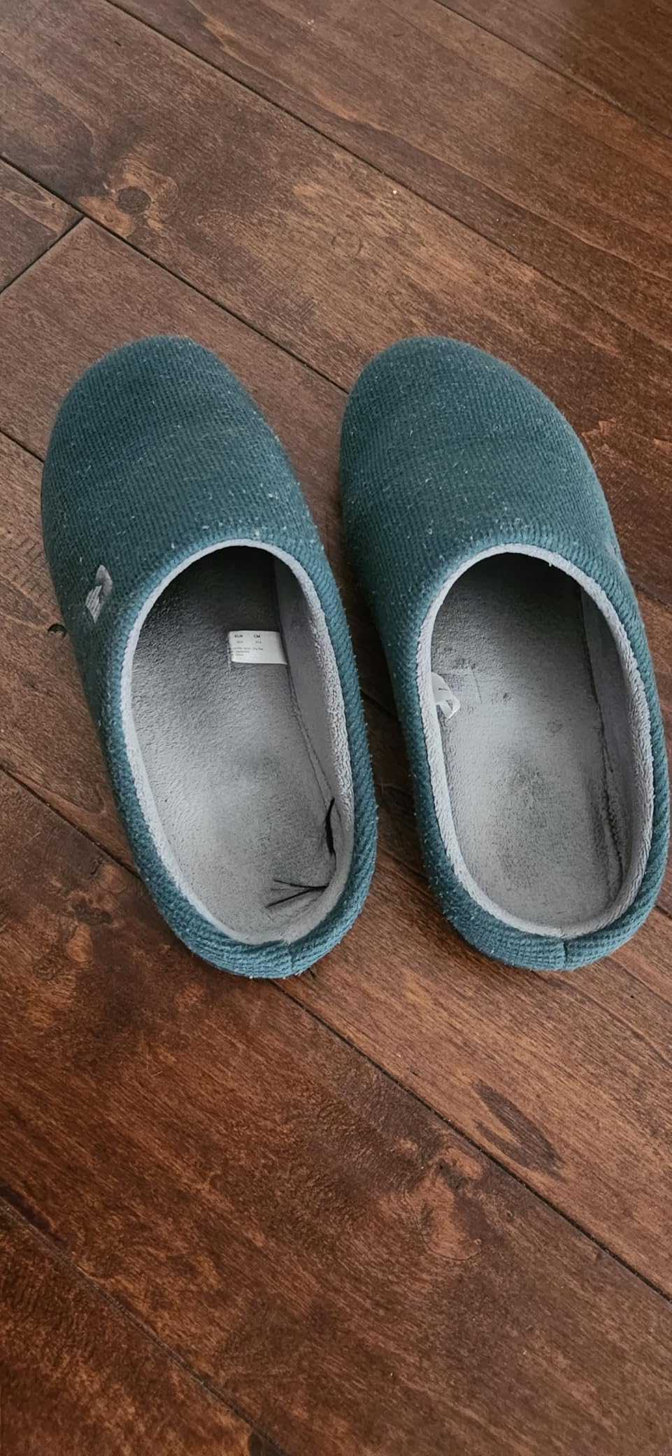 RockDove Men's Original Two-Tone Memory Foam Slipper - Slip-on, Indoor/Outdoor, Non-Slip, Machine Washable customer photo 2