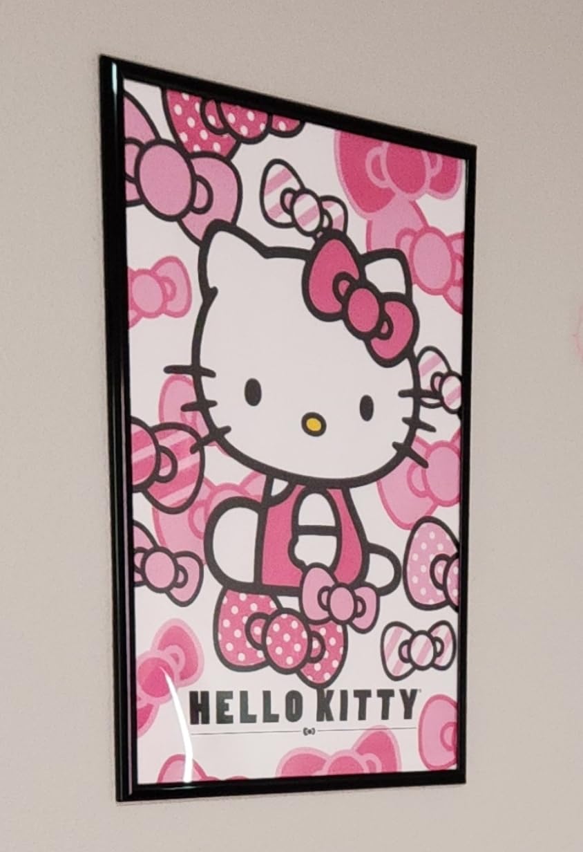 Trends International Hello Kitty Bows Wall Poster 22.375