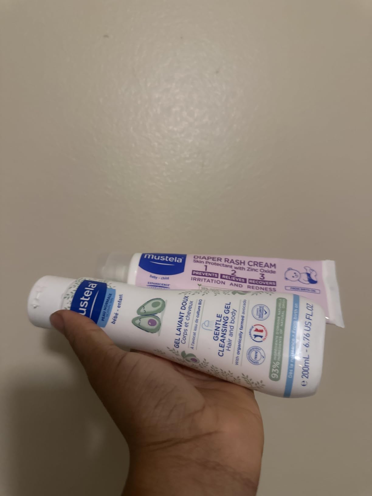Mustela Newborn Arrival Gift Set - Baby Skincare & Bath Time Essentials - Natural & Plant Based - 5 Items Set customer photo 2