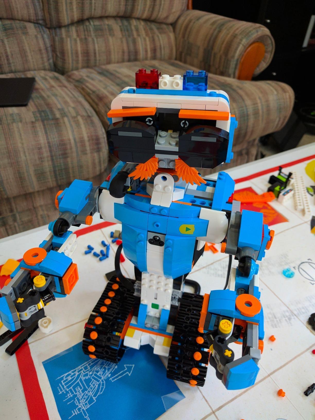 LEGO Boost Creative Toolbox 17101 Fun Robot Building Set and Educational Coding Kit for Kids, Award-Winning STEM Learning Toy (847 Pieces) customer photo 1