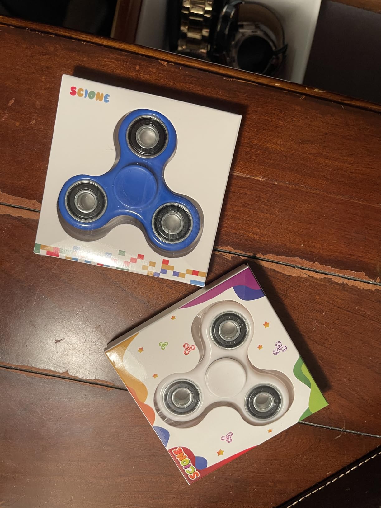 SCIONE Fidget Spinners 5 Pack - Fidget Toys Sensory Stress Relief Toys for Adults & Kids, Anxiety Reducing Fidget Spinners, Goodie Bag Stuffers for Students, Stress Relief Toys for Calming Down customer photo 2