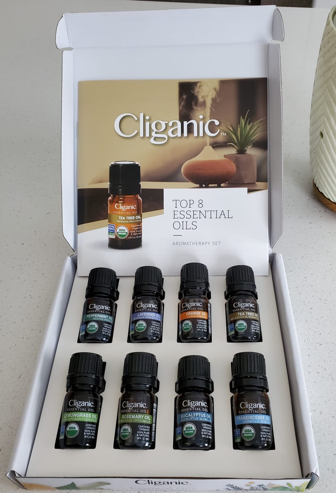 Cliganic Organic Aromatherapy Essential Oils Gift Set (Top 8 - The Iconics) 100% Pure customer photo 1