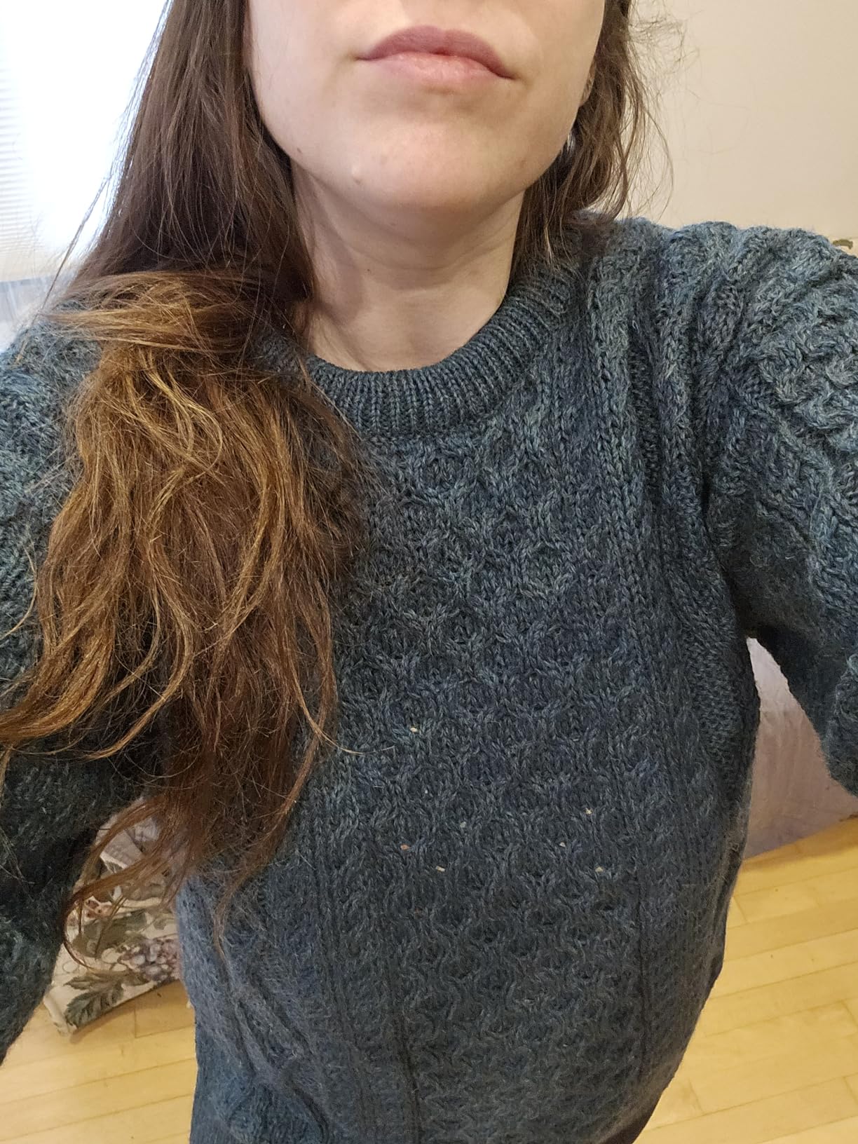Aran Crafts Irish Soft Cable Knitted Crew Neck Unisex Sweater (100% Pure New Wool) customer photo 1