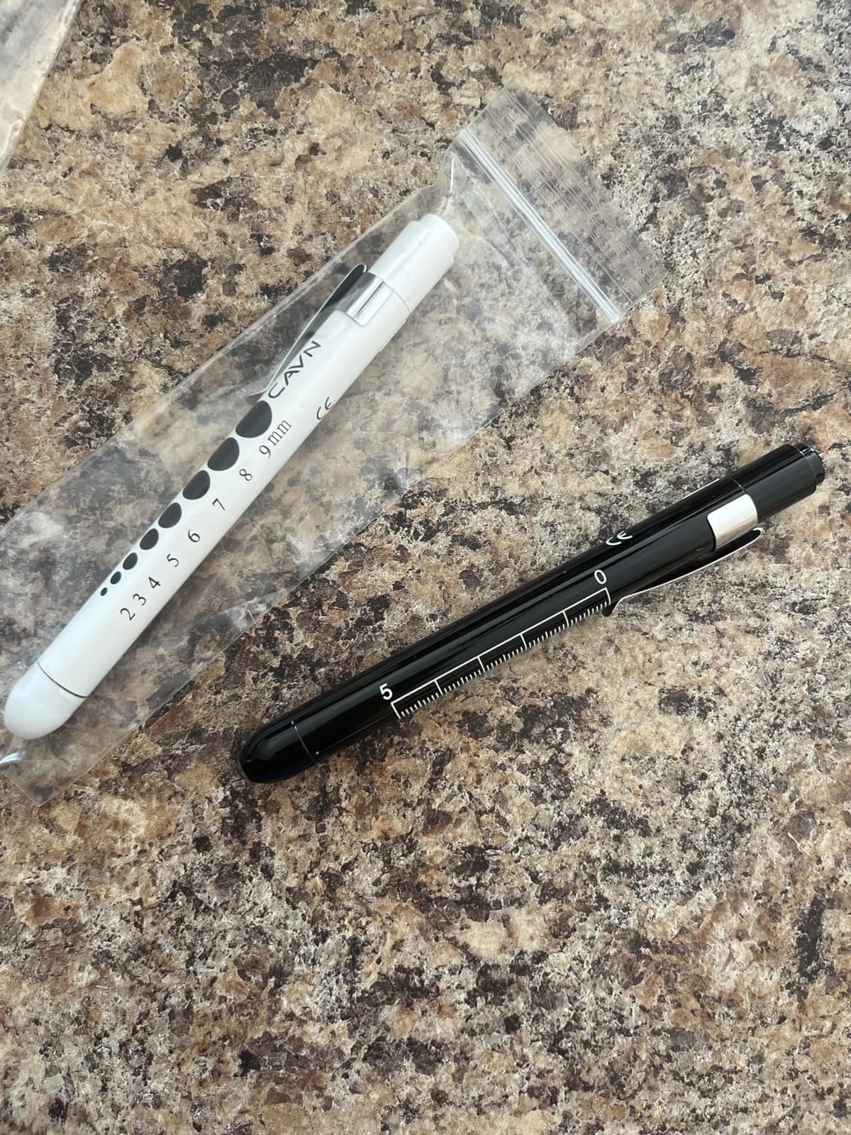 CAVN Pen Light with Pupil Gauge LED Penlight for Nurses Doctors, 2 Pcs Reusable Medical Penlight for Nursing Students (Rose Gold/White) customer photo 2