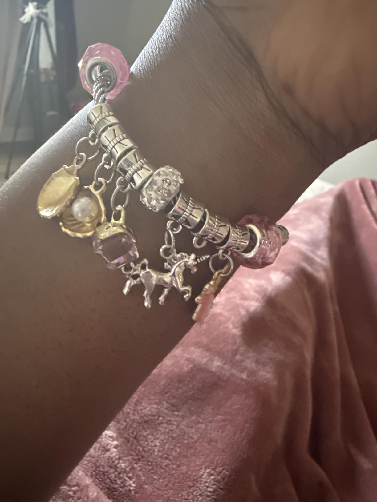 COO&KOO Charm Bracelet Making Kit, A Unicorn Girls Toy that Inspires Creativity and Imagination, Crafts for Girls Ages 8-12 with Jewelry Making Kit customer photo 1