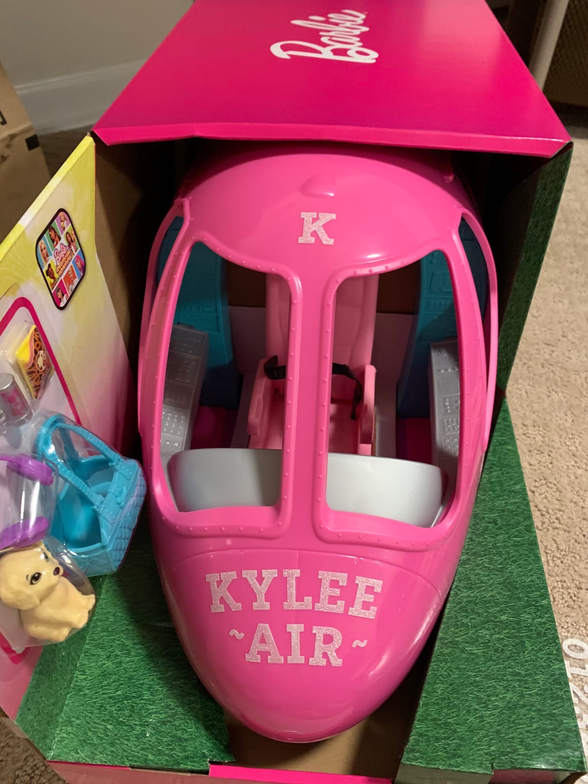 Barbie Dreamplane Airplane Toys Playset and Accessories | 15+ Accessories Including Puppy, Snack Cart, Reclining Seats and More (Amazon Exclusive) customer photo 1