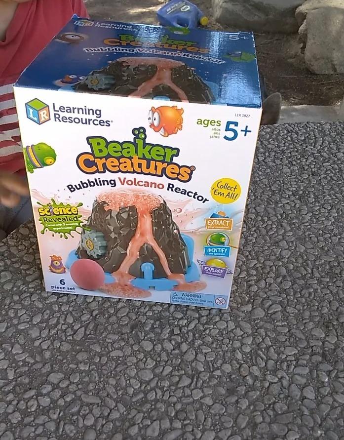 Learning Resources Beaker Creatures Bubbling Volcano Reactor - Ages 5+ Science Kits for Kids, STEM Toys for Kids, Fun Science Experiments for Kids customer photo 1