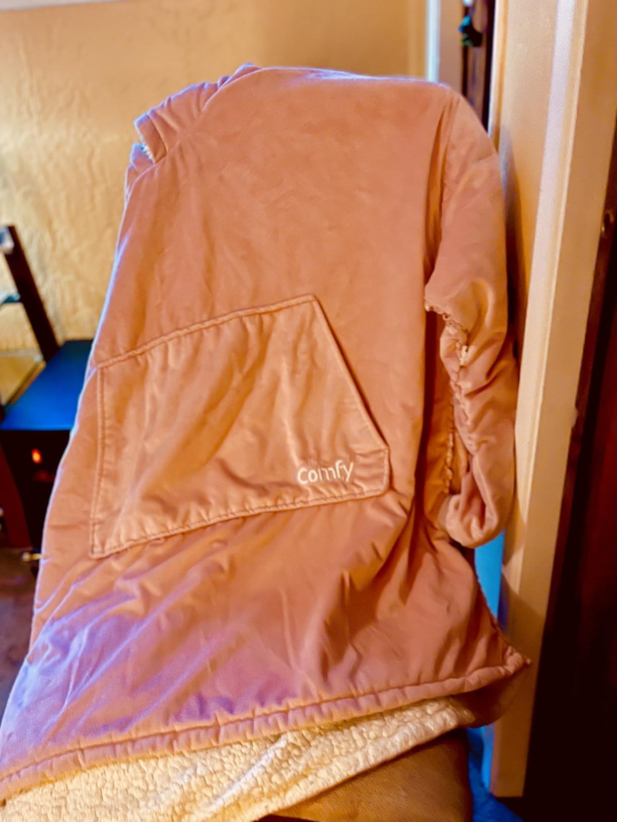 THE COMFY Original | From Shark Tank | Patented | Oversized Sherpa Wearable Blanket Hoodie| Gift for Women & Men | One Size customer photo 2