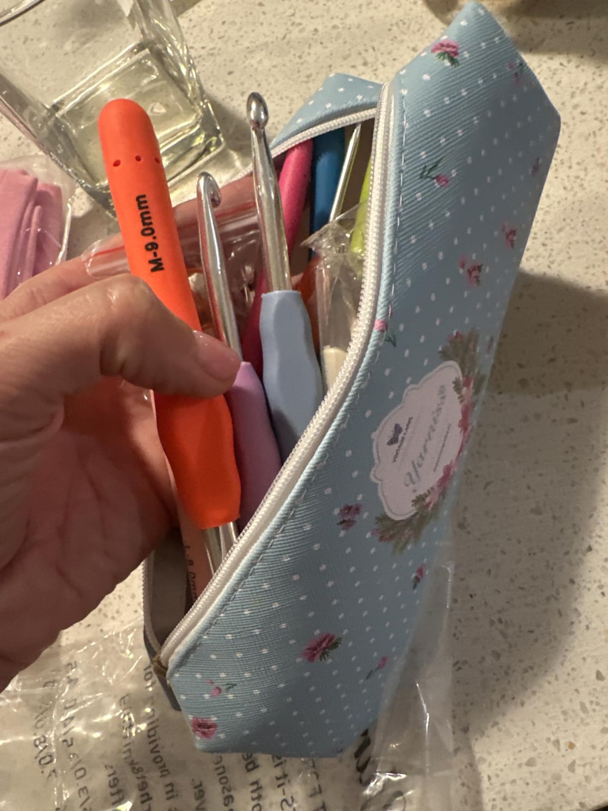 Yarniss 20 Sizes Crochet Hooks 0.5mm-10mm, Ergonomic Crochet Hooks Set with Case for Arthritic Hands customer photo 1