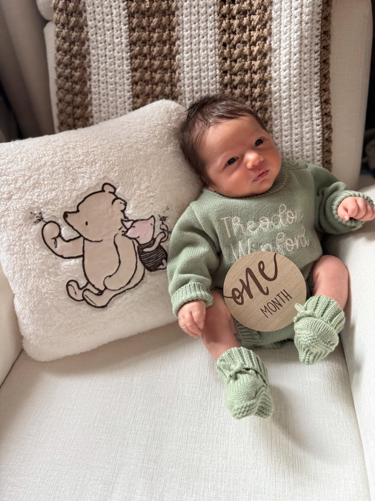 Kate & Milo Monthly Baby Milestone Blanket | 1-12 Month Baby Photo Prop, 100% Muslin Cotton Newborn Photography Blanket, Includes Felt Circle Marker customer photo 1