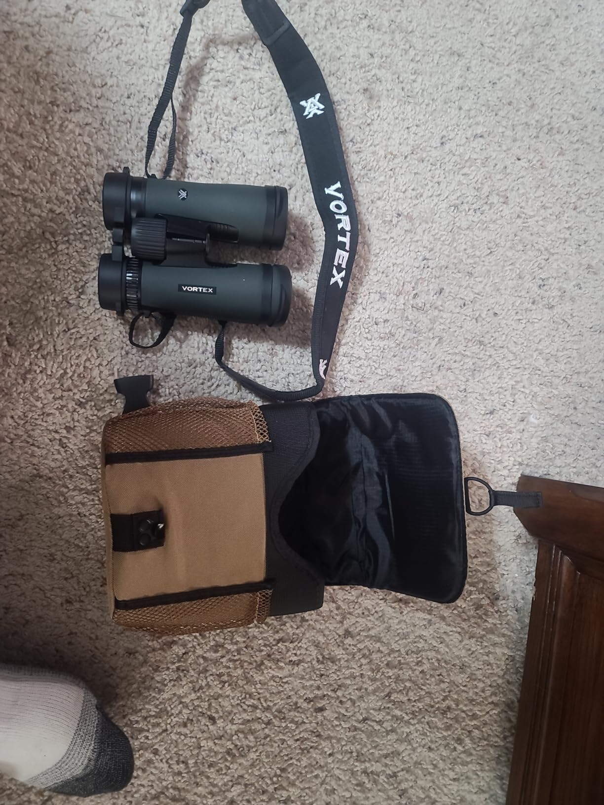 Vortex Diamondback HD 10x42 Binoculars DB-215 | HD Optics, Tripod Adaptable, Waterproof, Fogproof, Shockproof, Included GlassPak - Unlimited, Unconditional Warranty customer photo 2