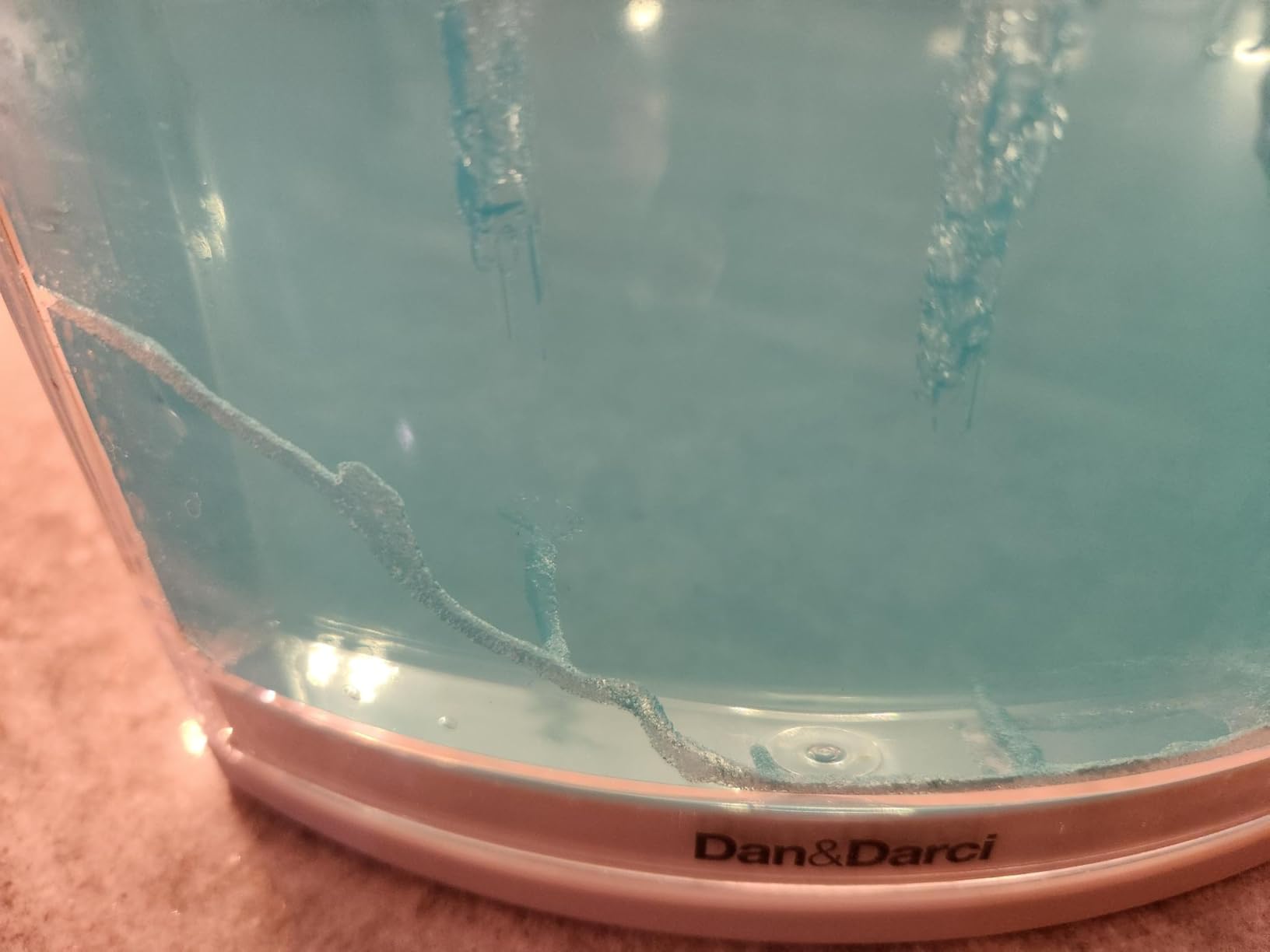 Dan&Darci Light-up Ant Farm Terrarium Kit for Kids - LED Habitat for Live Ants with Nutrient Rich Gel - Watch Them Dig Their Own Tunnels - Learning Science Toys, Experiment Gift for Boys & Girls customer photo 2