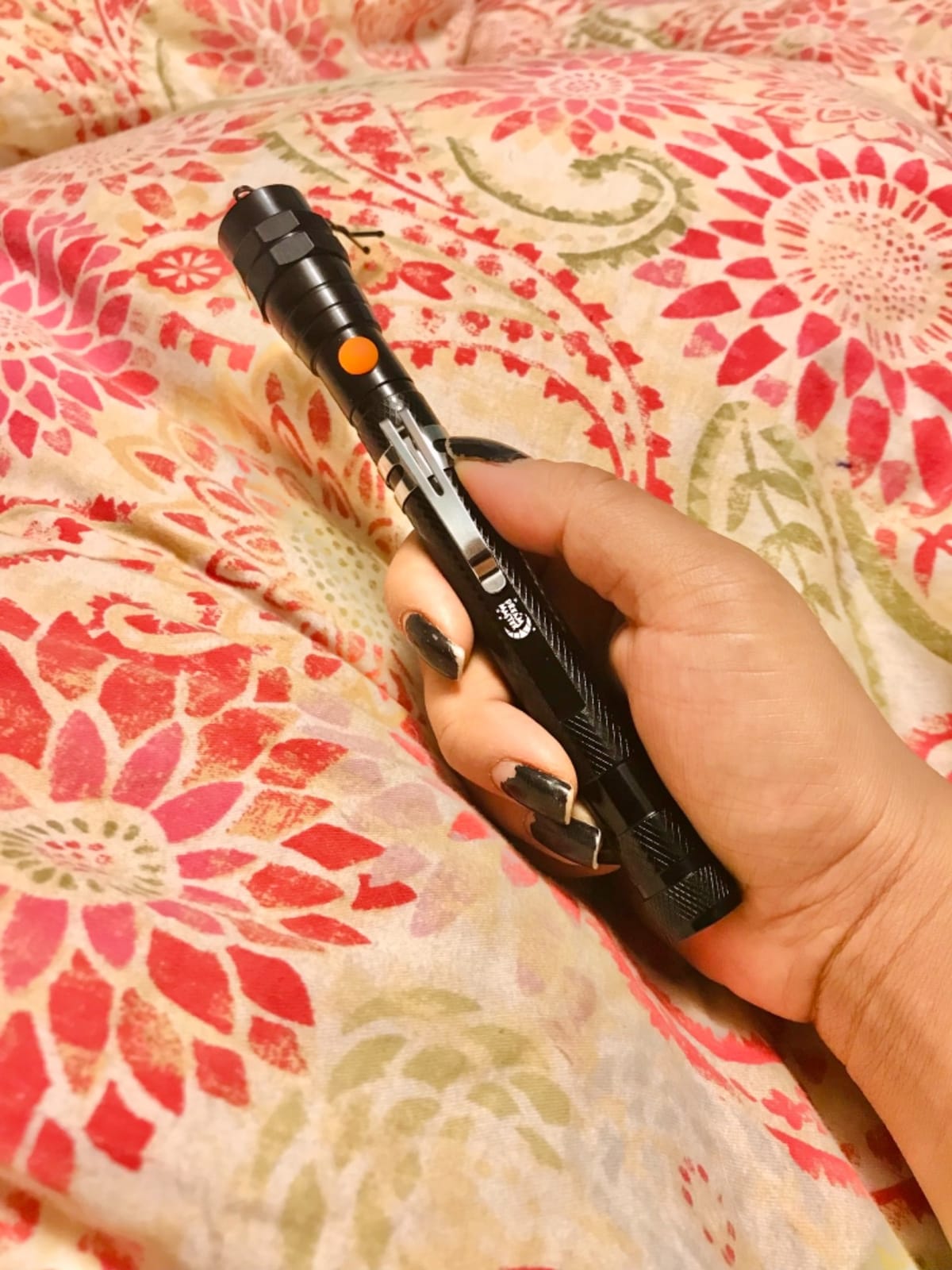 Magnetic Pickup Tool Telescoping Magnet Flashlight, Gifts for Men, Black customer photo 2