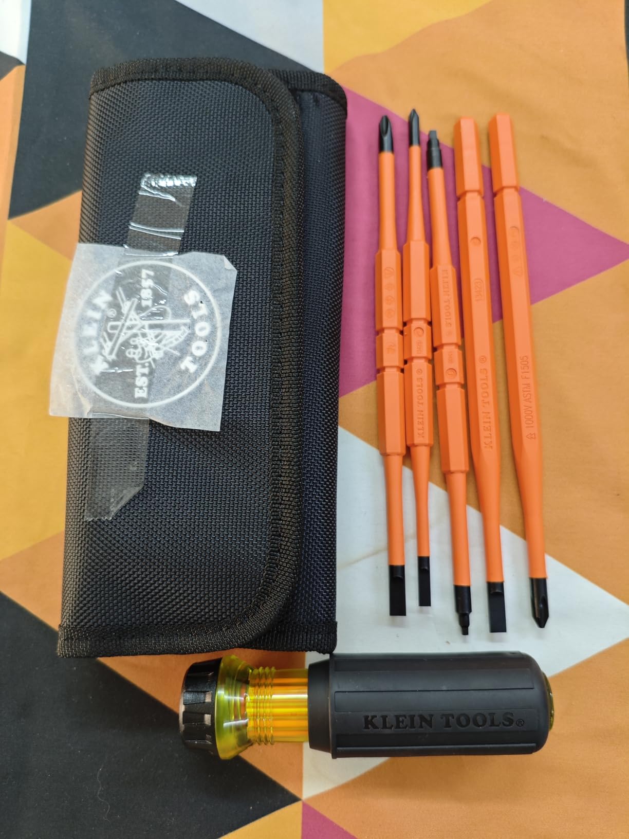 Klein Tools 32288 Insulated Screwdriver, 8-in-1 Screwdriver Set with Interchangeable Blades, 3 Phillips, 3 Slotted and 2 Square Tips customer photo 1