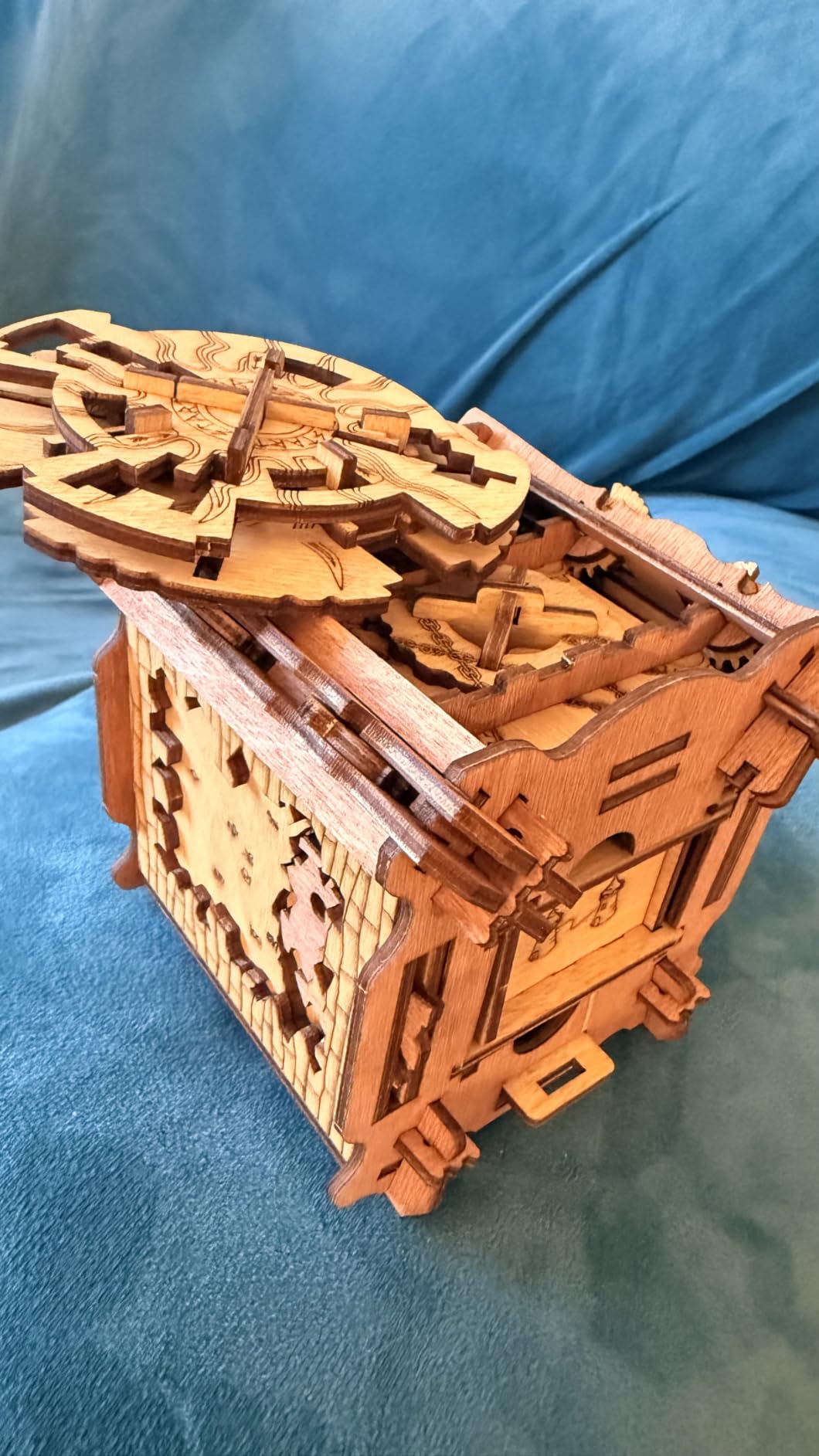 iDventure Cluebox Schroedinger's Cat, Brain Teaser Puzzle Box for Adults | Science-inspired Wooden Escape Room Puzzle, Clever Mechanisms, Secret Locks, Smart Gift for Men and Puzzle lovers, 3D Puzzle customer photo 2