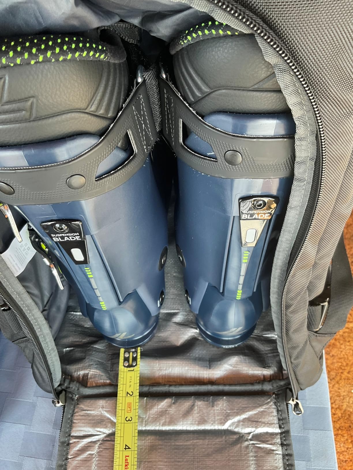 Unigear Ski Boot Bag Backpack 50L/70L for Helmet, Goggles, Skis & Snowboard customer photo 1